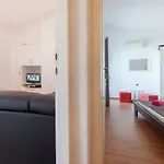 Noa * Μακάρσκα