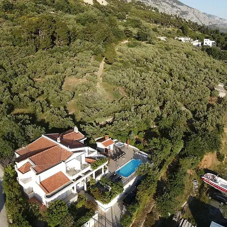 Noa * Makarska